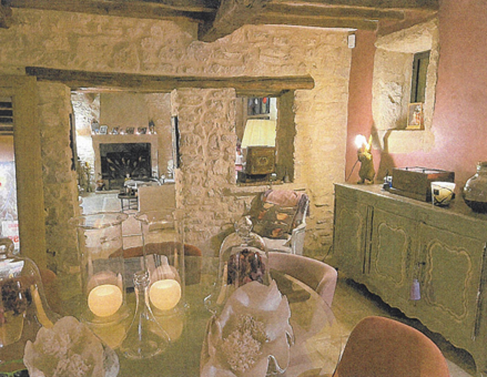 à vendre  Propriété/château Apt (84400)