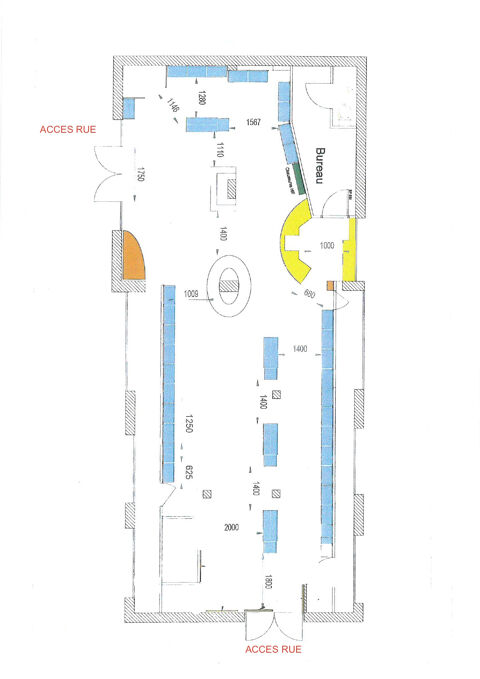 Local commercial dans le centre ancien de La fert&eacute; bernard 2080 72400 La ferte bernard