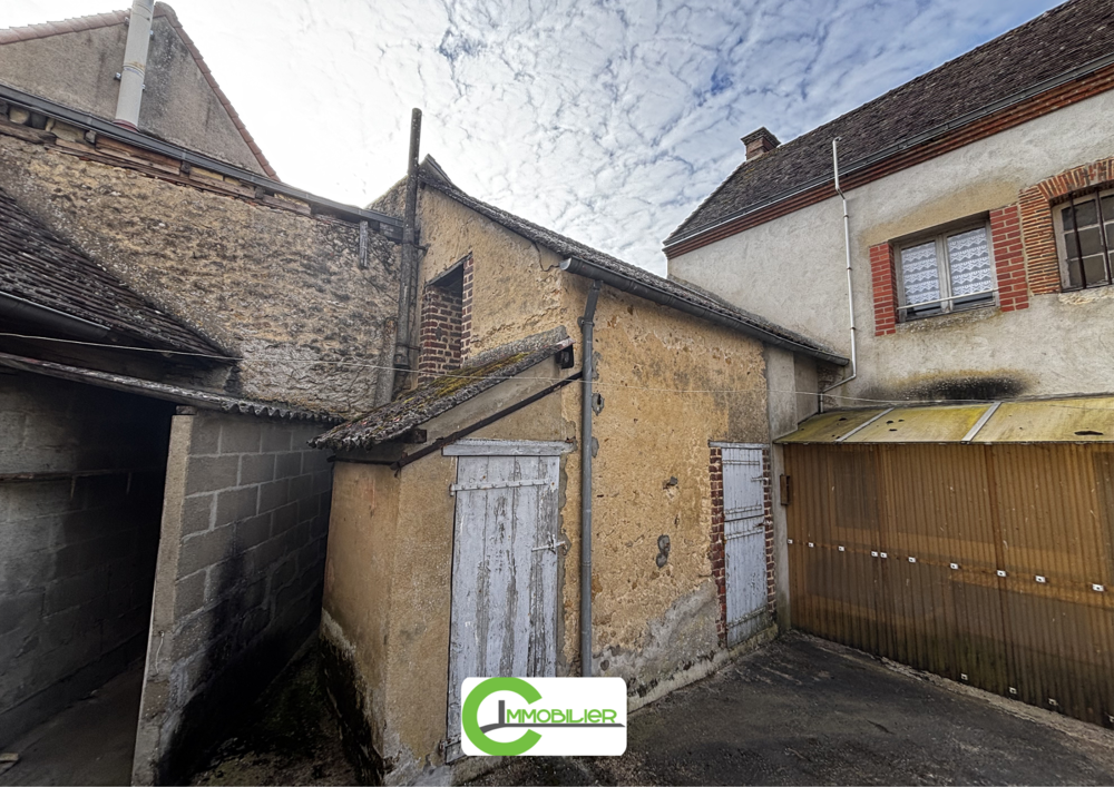 MAISON DE VILLAGE A LAMNAY