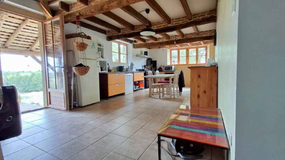 Vente Maison Ancien corps de ferme rénové de 110m2 habitable sur 56000m2 de prairie valonée à 7km de Mooissac Moissac