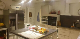  Proprit/chteau  vendre 8 pices 270 m