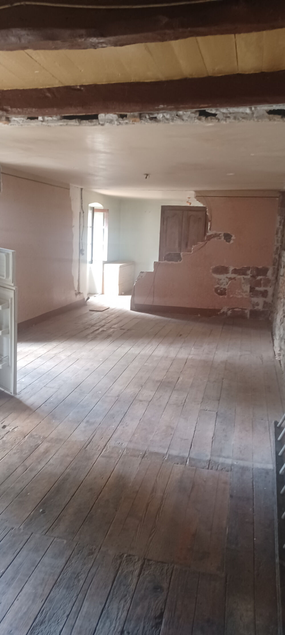 Vente Ferme Corps de ferme à pierre à rénover sur 3435m2 de terrain Varen