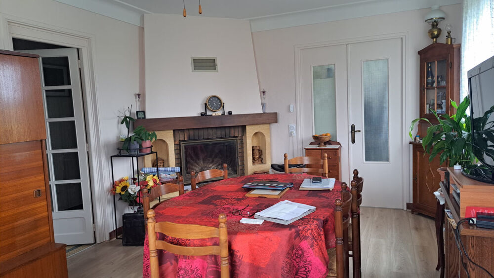 Maison individuelle F4 TBE + dépendances sur 2848m2 de terrain arboré