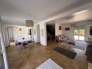  Maison à louer 5 pièces 140 m²