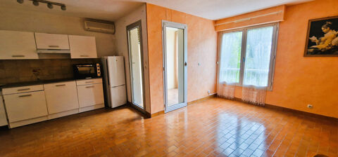   Appartement 33 m2 avec garage et loggia   1er étage avec ascenseur   Amélie-les-Bains Appartement - 1 pièce(s) - 33 m²