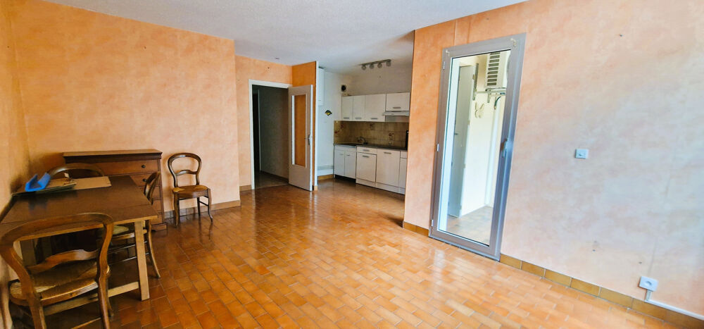 Appartement 33 m2 avec garage et loggia 1er étage avec ascenseur Amélie-les-Bains