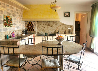  Maison � vendre 6 pi�ces 230 m�