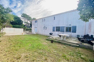  Maison � vendre 4 pi�ces 180 m�