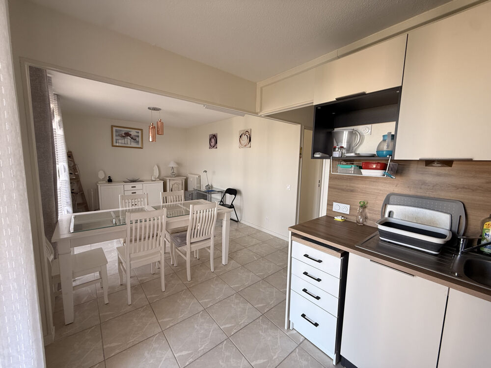Location Appartement PERPIGNAN - T2 MEUBLE RENOVE AVEC CAVE ET PARKING Perpignan