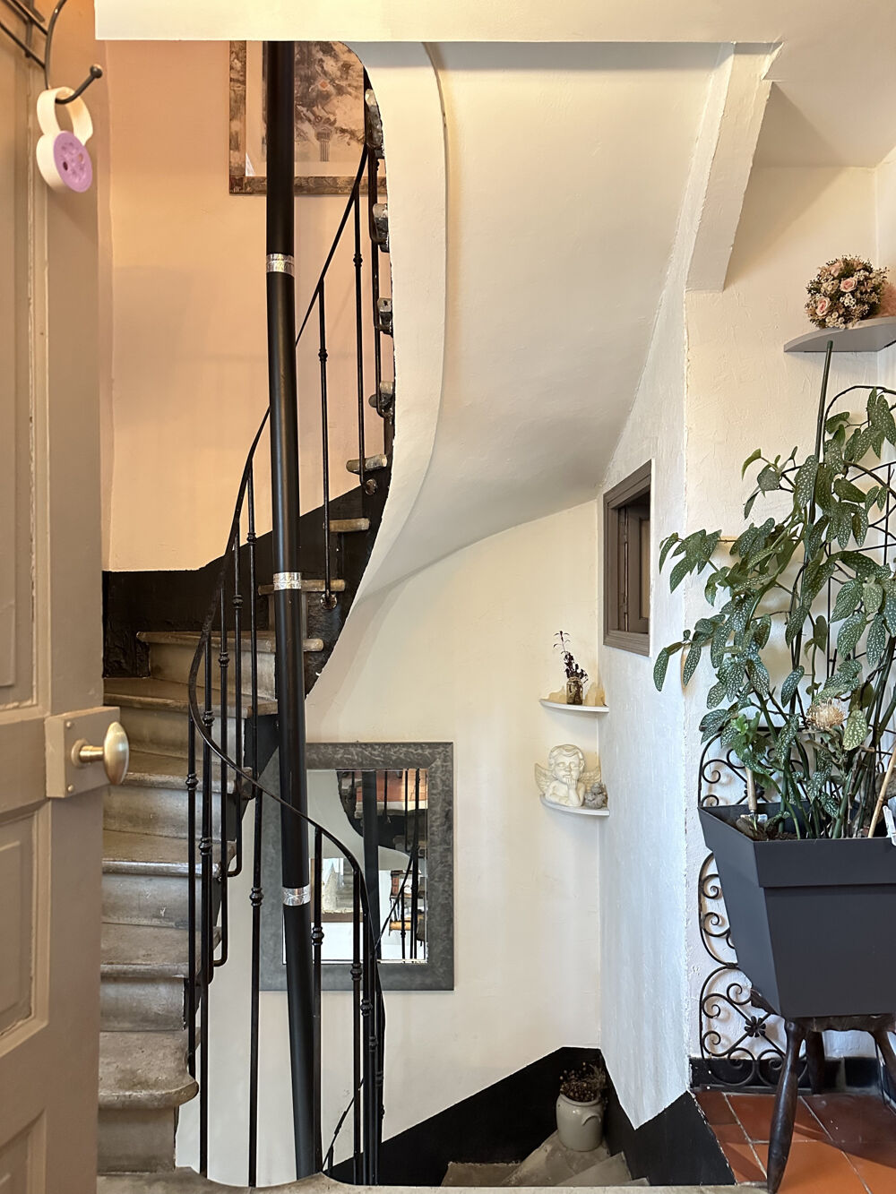 SAINT CYPRIEN village. À vendre, Maison 2 grandes chambres