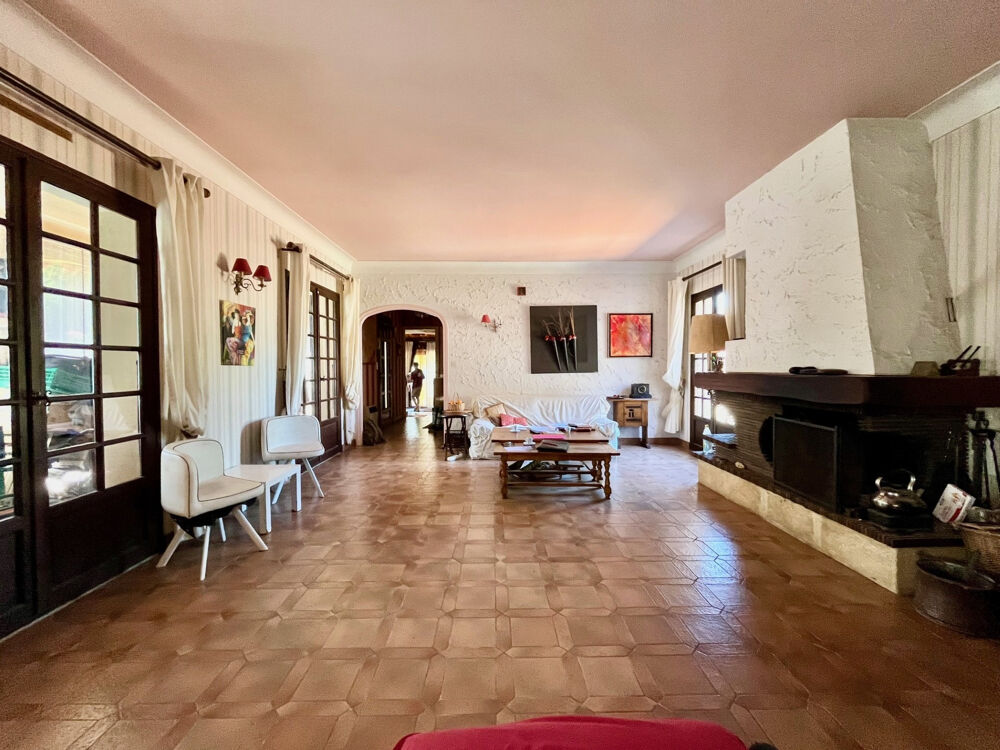 Vente Maison TORREILLES - villa 4 faces avec garage, annexes, jardin et piscine Torreilles