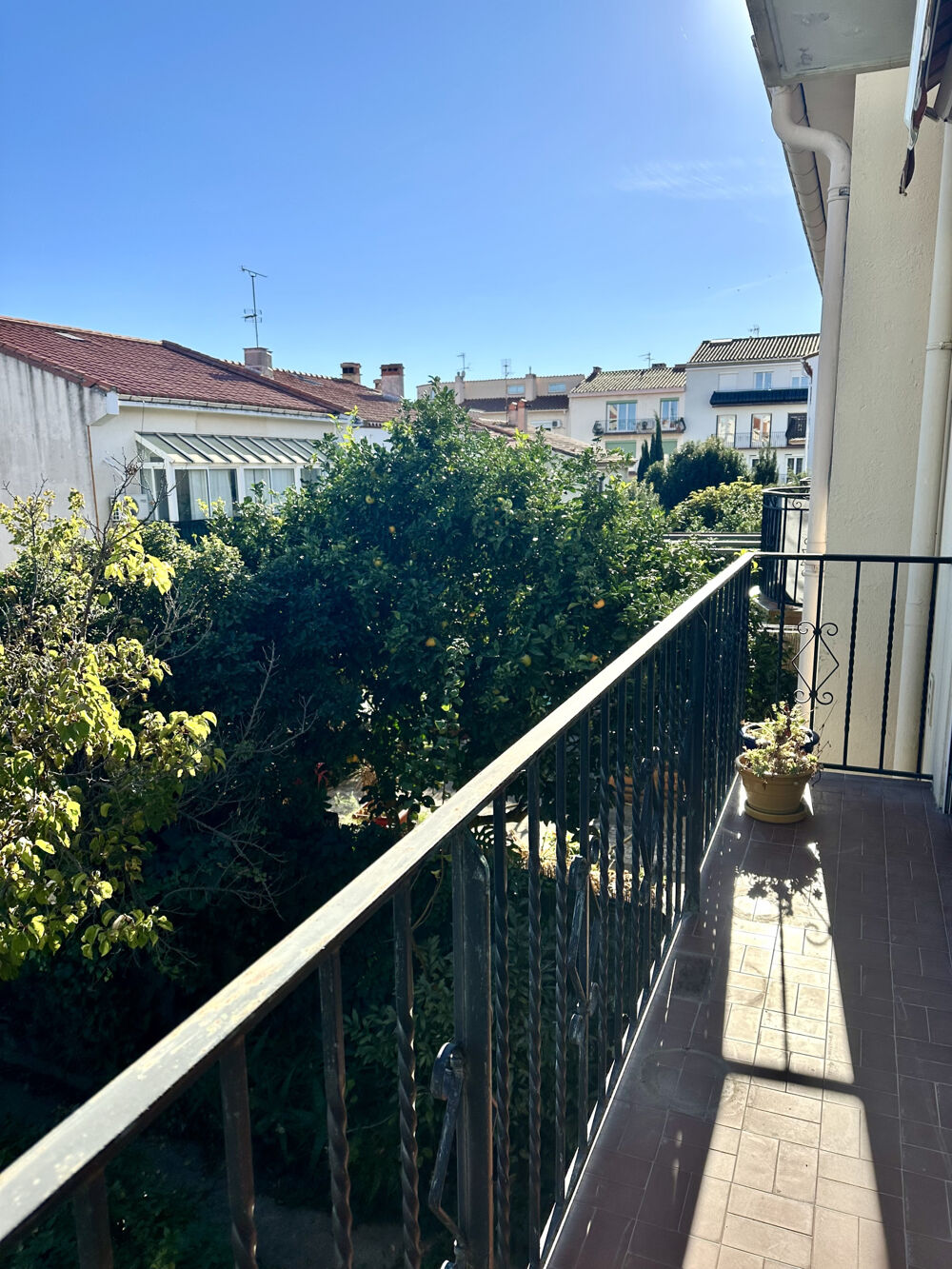 Vente Appartement Appartement traversant T3 avec garage, place de parking, jardin et buanderie 66000 Perpignan. Perpignan