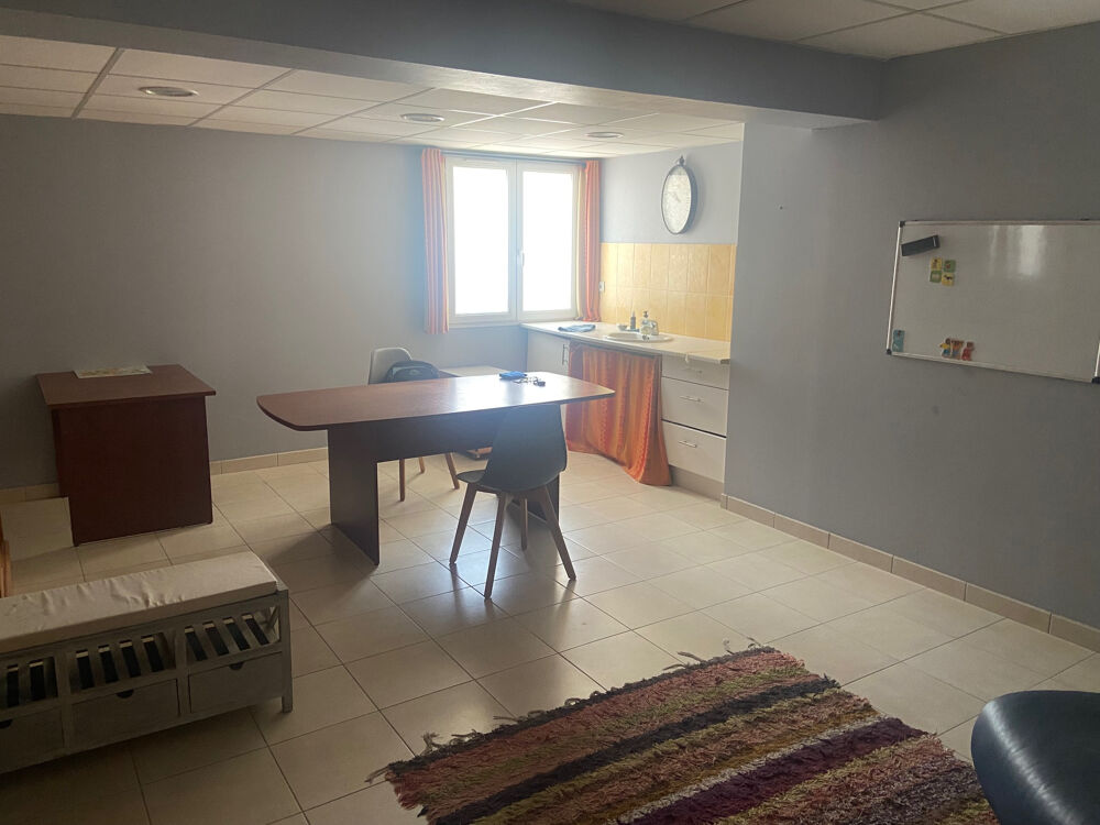   Local commercial ou professionnel en rdc 