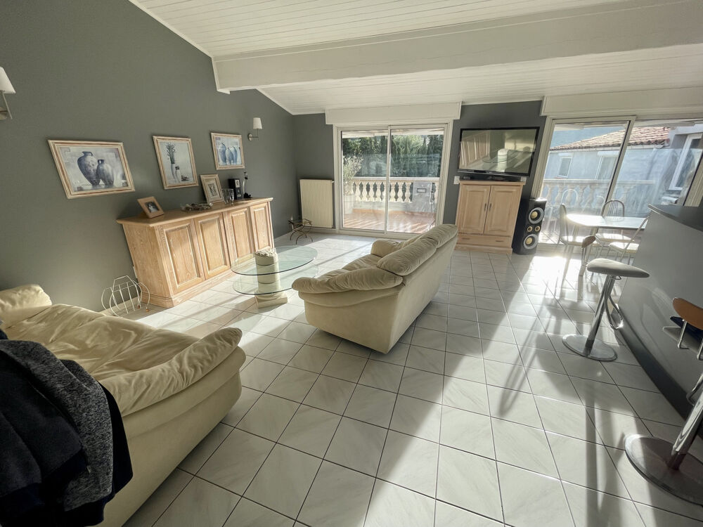 Atelier, bureaux, appartement et garage à Saint-Paul de Fenouillet
