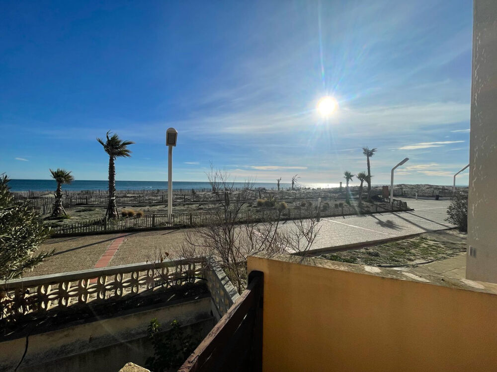 Le Barcarès Superbe T3 front de mer, vue mer avec pisicne accès direct plage !