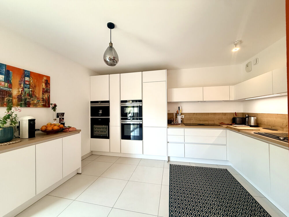 Vente appartement 113m2 avec 2 terrasses et aux vues panoramiques, garage fermé + place de parking, 66180 Vil