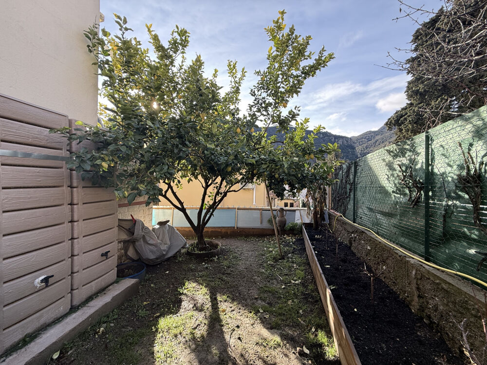 Maison 4 faces avec 2 appartements indépendants, jardin et stationnements Amélie-les-Bains