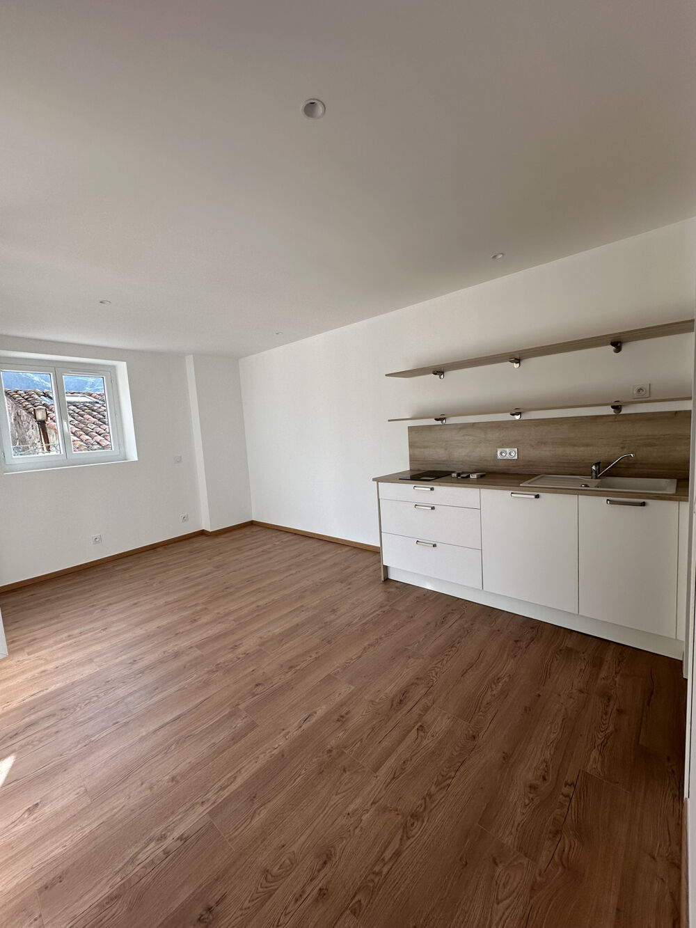 Location Appartement Studio - Arles-Sur-Tech Arles sur tech