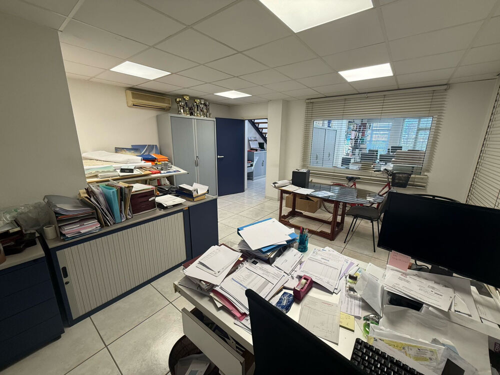   Bureaux avec emplacement de choix sur le port de Canet-en-Roussillon Canet en roussillon