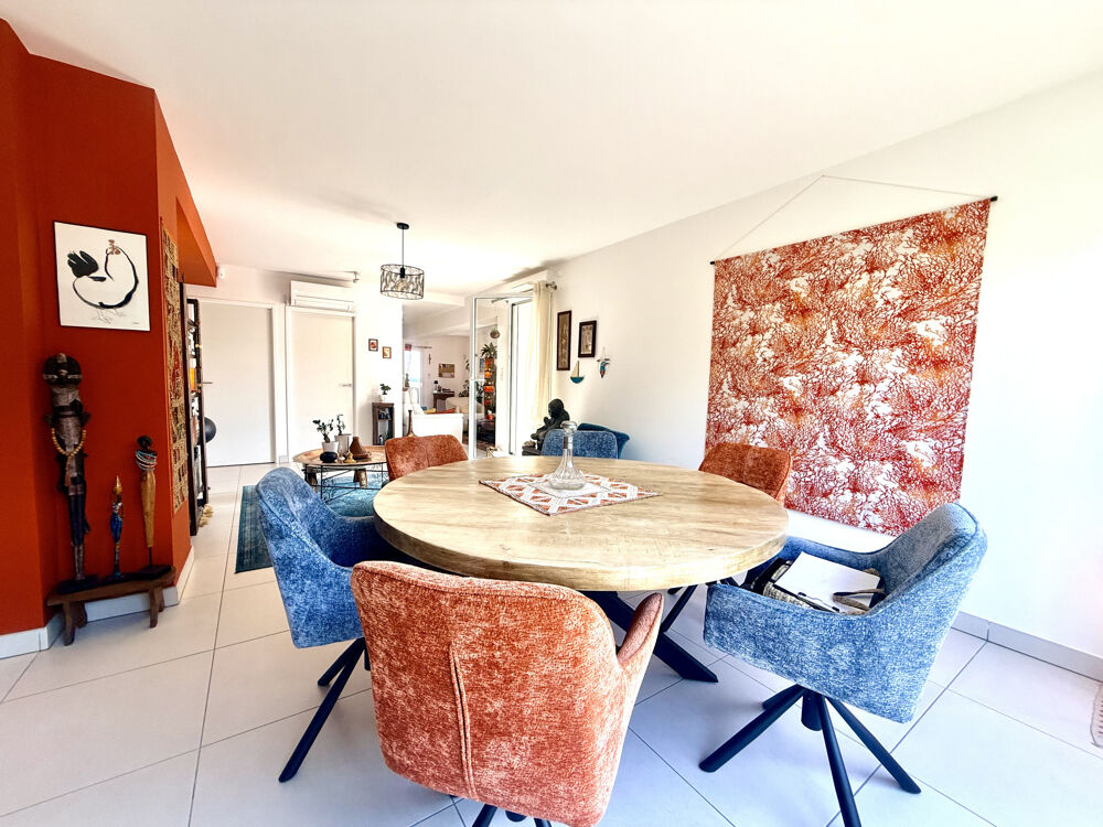 Vente appartement 113m2 avec 2 terrasses et aux vues panoramiques, garage fermé + place de parking, 66180 Vil