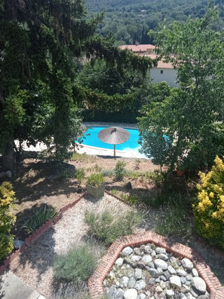  Maison  vendre 8 pices 205 m