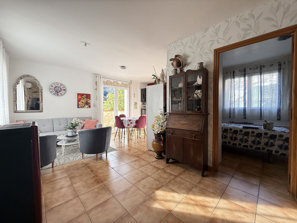 Maison 4 faces avec 2 appartements indépendants, jardin et stationnements Amélie-les-Bains