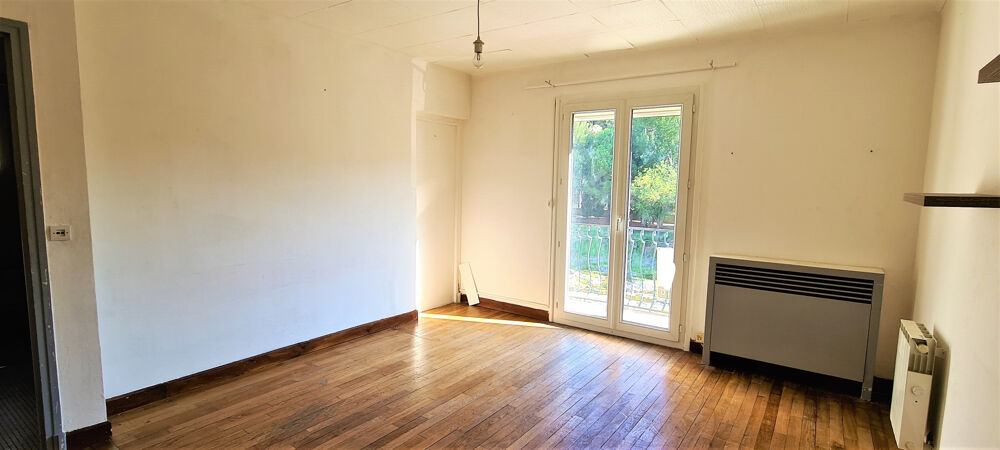 Appartement traversant de type T3 avec balcon