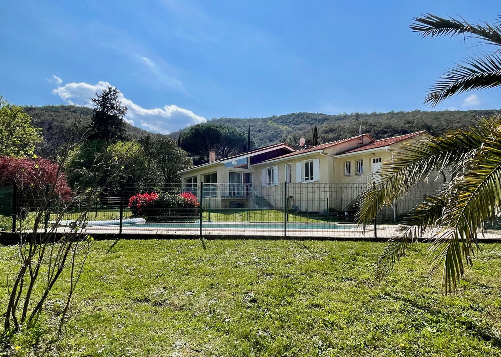 Vente Maison Vente villa Plain Pied 8 piéces Piscine Reynes 66400 Reynes