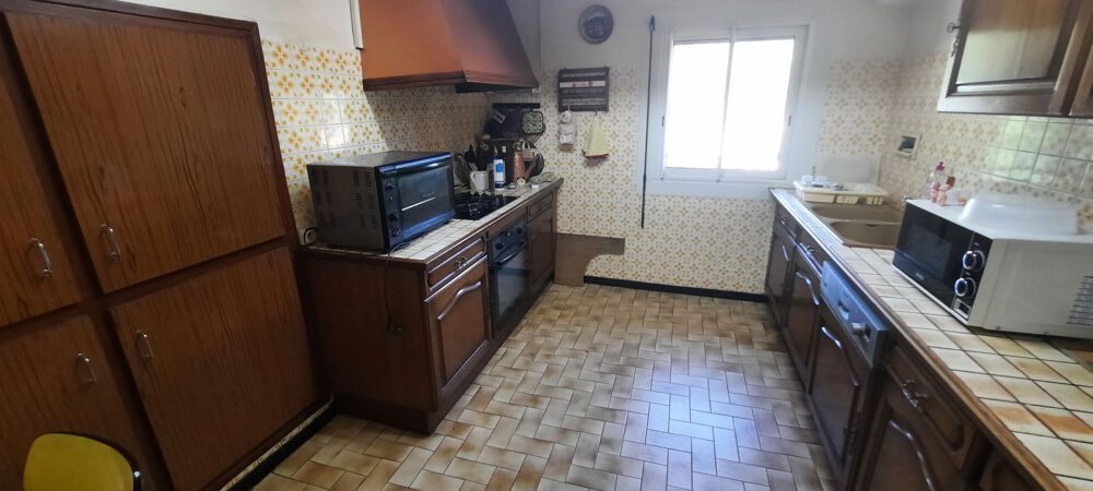AMELIE LES BAINS, MAISON FAMILIALE, GARAGE, 4 CHAMBRES