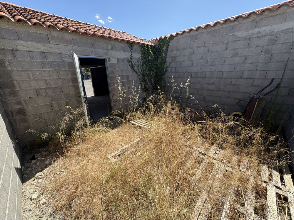 Vente Parking/Garage GARAGE AVEC ESPACE EXTERIEUR - SAINT-CYPRIEN PLAGE (SECTEUR PORT) St cyprien