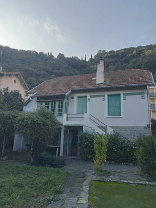  Maison à vendre 12 pièces 231 m²