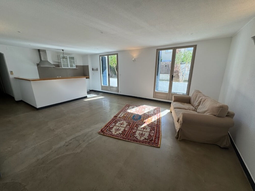 Vente Appartement Bel appartement Las Cobas rez-de-jardin beaux volumes garage et parking ! Perpignan