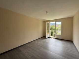  Appartement à louer 3 pièces 58 m²