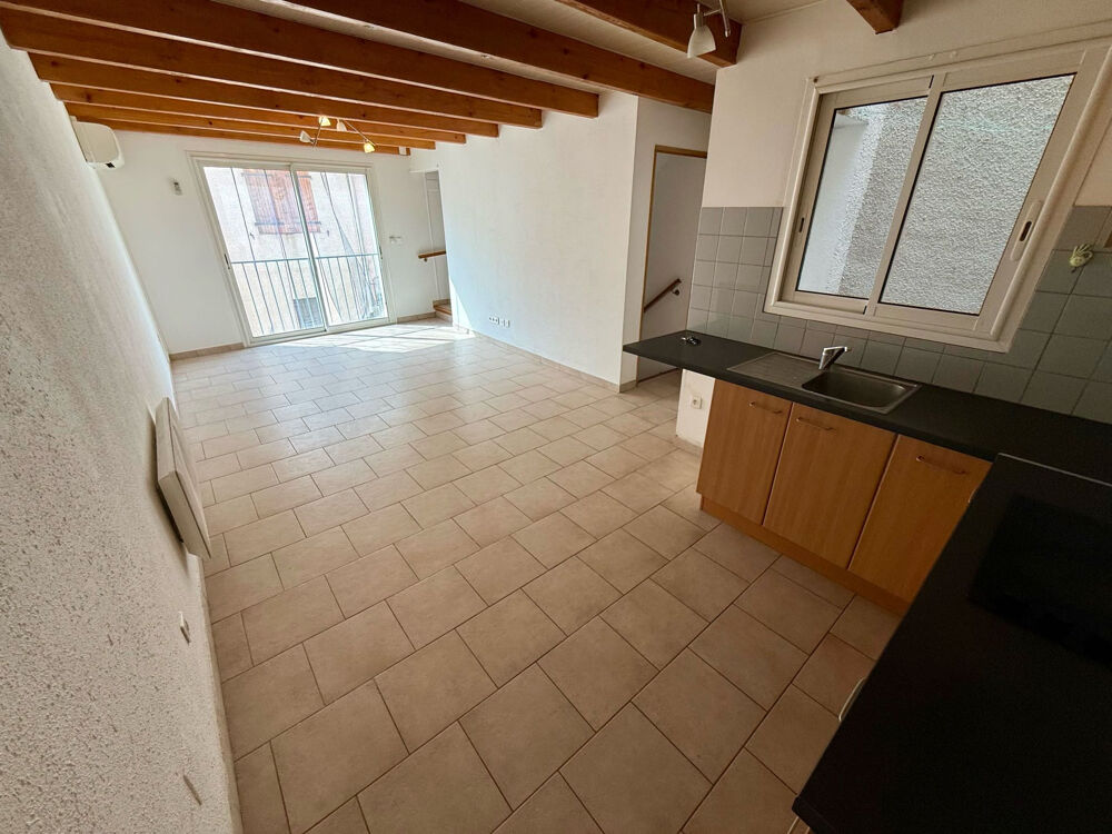 Maison de village avec garage dans le centre de Pia