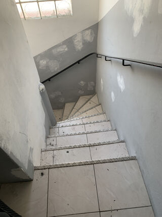  Immeuble  vendre 11 pices 180 m