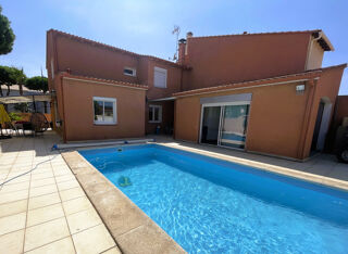  Maison à louer 4 pièces 130 m²