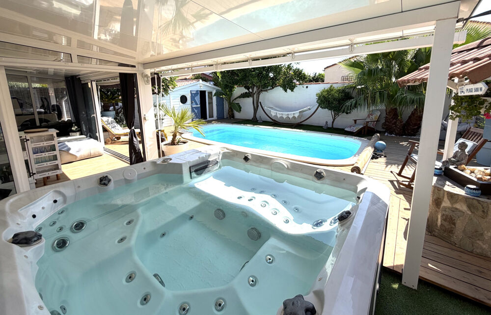 Vente villa Plain Pied entièrement rénovée + dépendance avec piscine et jacuzzi 66250 Saint Laurent de la Sala