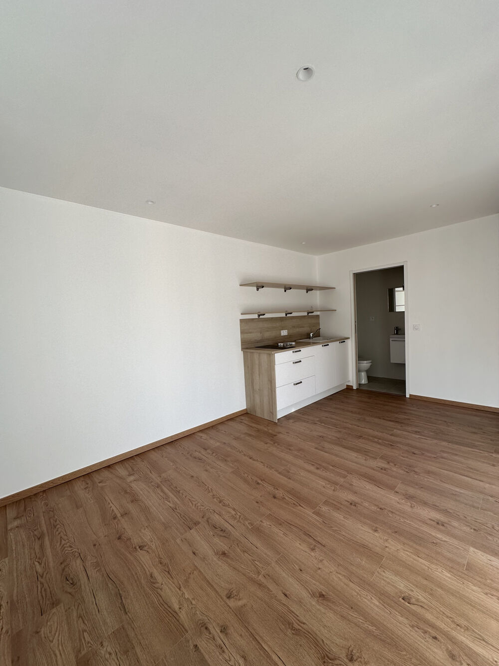 Location Appartement Studio - Arles-Sur-Tech Arles sur tech