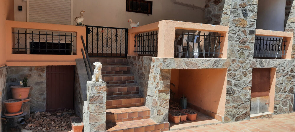 AMELIE LES BAINS, MAISON FAMILIALE, GARAGE, 4 CHAMBRES