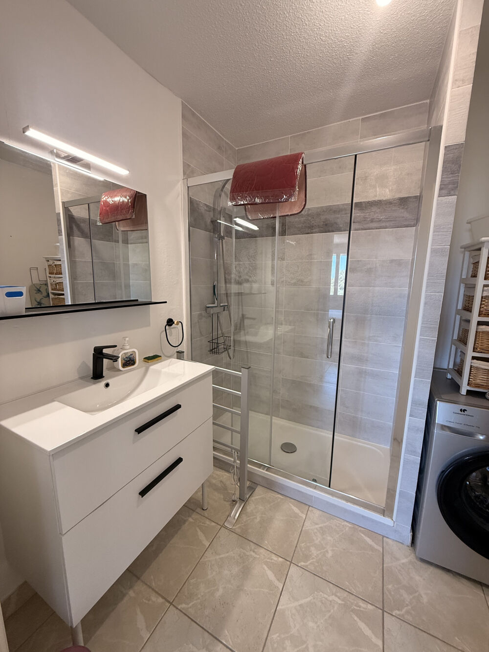 Location Appartement PERPIGNAN - T2 MEUBLE RENOVE AVEC CAVE ET PARKING Perpignan