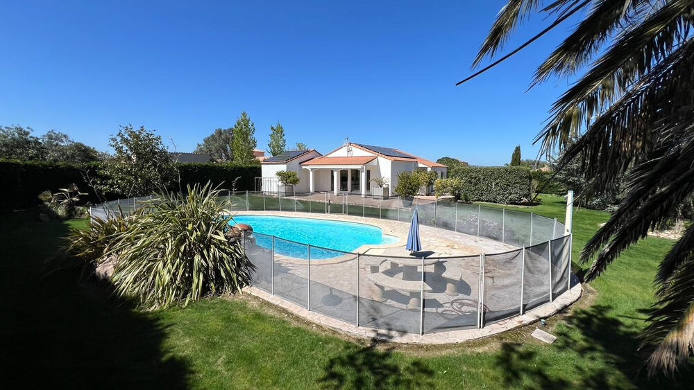 Vente villa plain pied 4 faces piscine, garage double atelier, 66350 Pia.