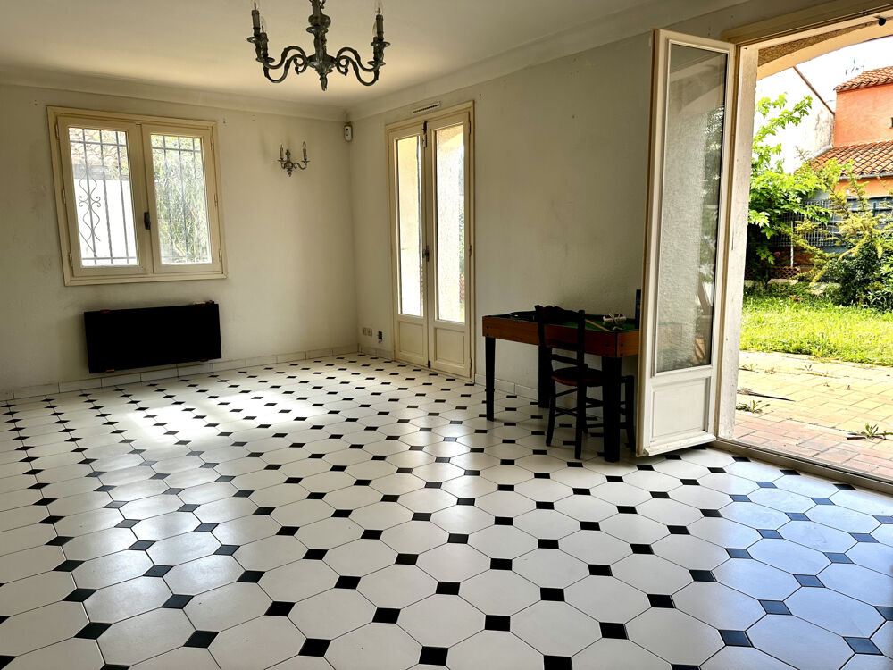 Maison familiale en 3 faces de type T6, et, garage, 66000 Perpignan Sud. Quartier porte d'espagne