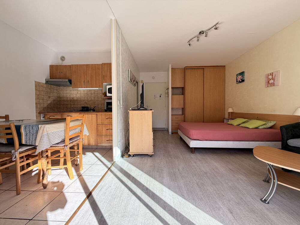 STUDIO AVEC TERRASSE, PARKING ET VUE MONTAGNE