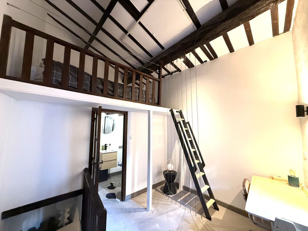 À LOUER Petite maison F1 bis avec mezzanine Centre-ville de Céret