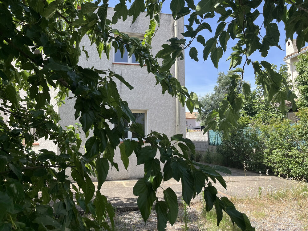 APPARTEMENT de Type F4 + Garage et Jardin