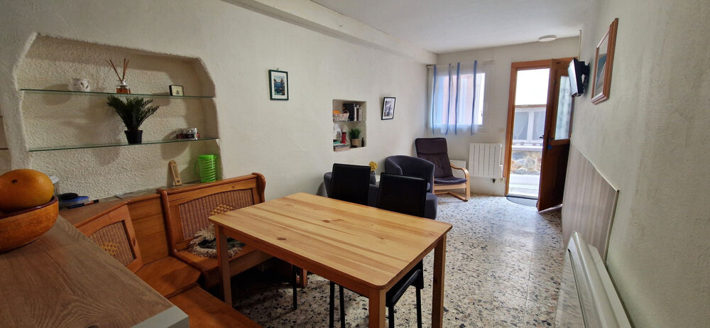 CARAMANY - MAISON DE VILLAGE 33M2