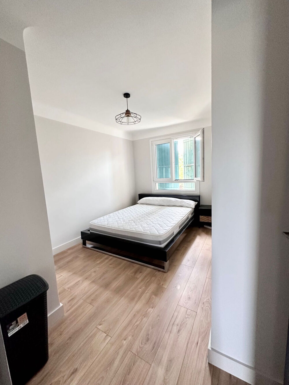 Vente Immeuble Petit ensemble immobilier de 2 appartements, avec garages, parking et cellier. Perpignan
