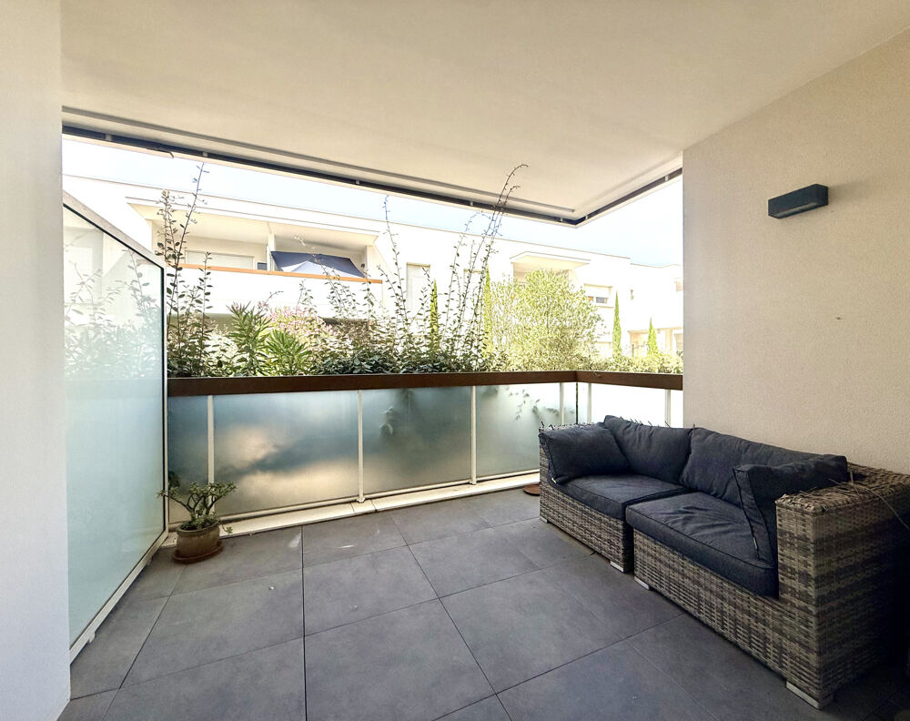 Appartement T3 avec terrasse et parking, 66180 Villeneuve de la raho.