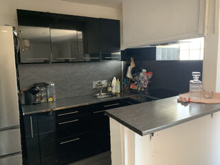  Immeuble � vendre 11 pi�ces 180 m�