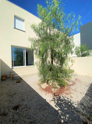  Maison à louer 4 pièces 80 m²